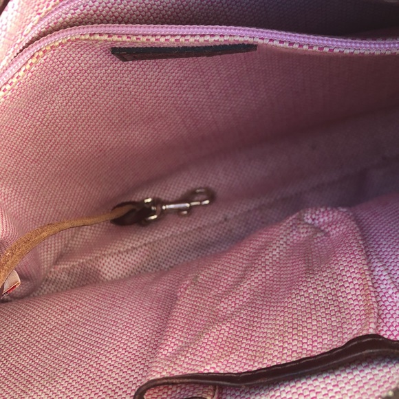 Dooney and Bourke Handbag - Picture 8 of 9